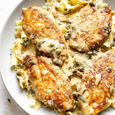 Natasha Bull | Salt & Lavender on Instagram: “Lemon chicken piccata served over buttered egg noodles is what dreams are made of! This melt-in-your-mouth chicken recipe can be on your…” Pasta With White Wine, Buttered Egg Noodles, Piccata Pasta, Entertaining Meals, Chicken Piccata Pasta, Lemon Chicken Piccata, Chicken And Pasta, Piccata Recipe, Chicken Piccata Recipe