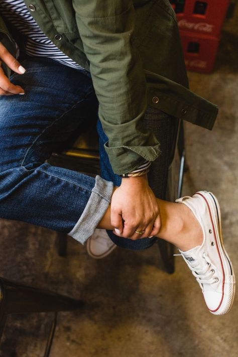 Shoreline converse ❤️ Shoreline Converse, Parka Outfit, White Converse Outfits, Converse Shoreline, Jeans Converse, Converse Outfit, She's A Lady, Outfits With Converse, White Converse