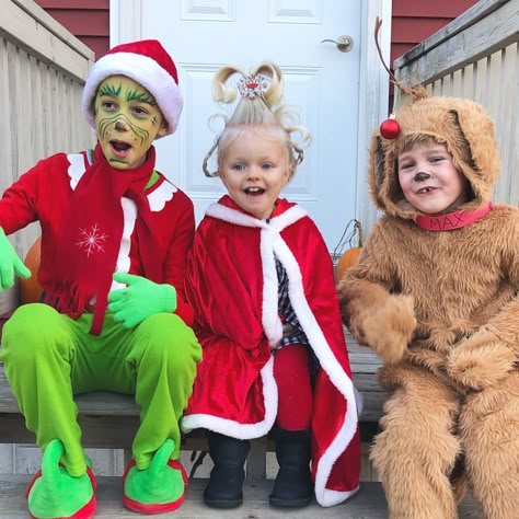 Grinch, Cindy Lou Who and Max group costume. Grinch Theme Halloween Costumes, Grinch Group Halloween Costume, Grinch Day Outfit Kids, Grinch Cindy Lou Who Max Costume, Family Grinch Halloween Costumes, Grinch Theme Outfits, Who Outfits Grinch, Toddler Cindy Lou Who Costume, Max The Dog Grinch Costume Diy