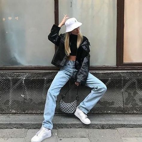 Minimal street look’ White Bucket Hat Outfit, Bucket Hat Looks, Womens Bucket Hat, Bucket Hat Outfit, White Bucket Hat, Designer Bucket Hats, Black Bucket Hat, Hat Outfit, Bucket Hat Women