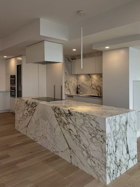 Kitchen: Calacatta Monet - Marble Trend | Marble, Granite, Travertine, Sintered Stone, Porcelain, Terrazzo | Slabs, Tiles | Toronto | Canada Calacatta Monet Kitchen, Kitchen Calacatta, Monet Marble, Calacatta Monet, Marble Trend, Island Countertops, Stone Surface, Sintered Stone, Stone Veneer