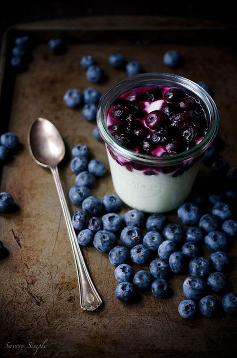 This Goat Cheese Mousse with Roasted Blueberries is a simple, light and elegant dessert that's perfect for summer. Only 4 ingredients! Goat Cheese Mousse, Cheese Mousse, Coconut Dessert, Brownie Desserts, Elegant Desserts, Oreo Dessert, Blueberry Recipes, Eat Dessert First, Milk Recipes