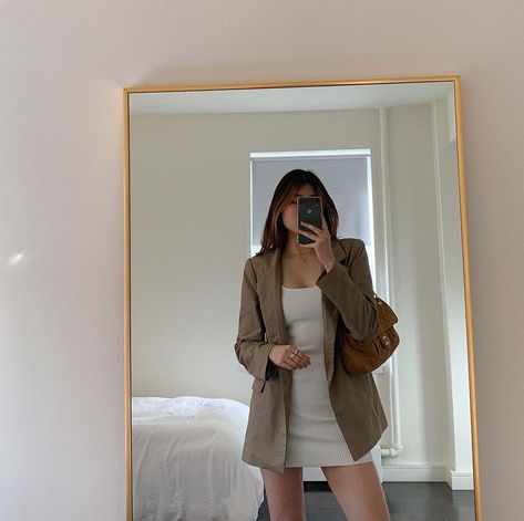 White Dress Beige Blazer, Bodycon Dress With Blazer Outfit, Dress With Blazer Outfit, Germany Outfits, Body Con Dress Outfit, Professional Outfits Women, White Bodycon, Beige Blazer, Blazer Outfit