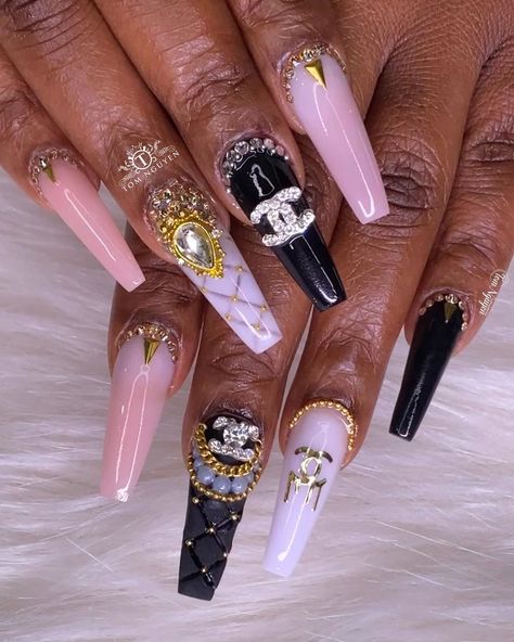 Disney Bling Nails, Channel Nails Designs, Chanel Nail Art, Channel Nails, Chanel Nails Design, Nails 2025, Bossy Nails, Boujee Nails, Lux Nails