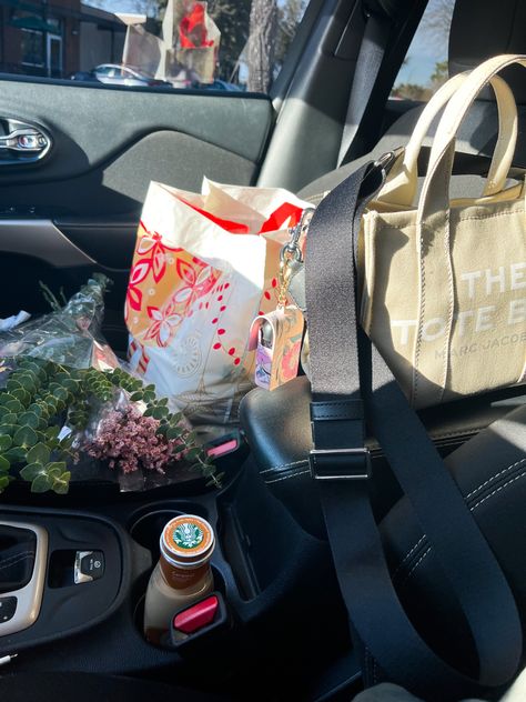 Errand Aesthetic, Running Errands Aesthetic, Errands Aesthetic, Car Vibes, Babysitters Club, Dream Vision Board, Getaway Car, Car Aesthetic, Fall 24