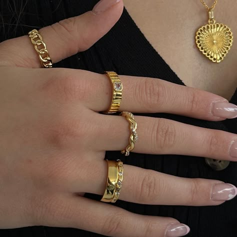 Meet our Venice ring, the ultimate stacker ring! This baby will spice up any stack and will definitely turn heads. Pair it with our Plain Jane Ring or rock it alone! Plain Jane, Jewels Rings, Jewelry Accessories Ideas, Classy Jewelry, Gold Ring Stack, Jewelry Essentials, Girl Jewelry, Jewelry Lookbook, Stacked Jewelry