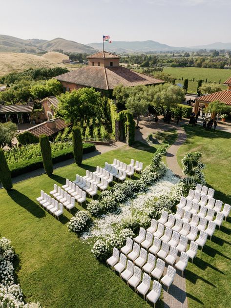 Ring For Champagne, Wedding Winery Vineyard, Champagne Station, Romantic Vineyard Wedding, Event Venue Design, Napa Wineries, Getting Married In Italy, Sonoma California, Napa Valley Wedding