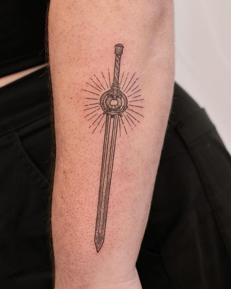 Dawnbreaker from Skyrim ☀️ Thank you to the lovely Yasemin from getting this wonderful piece! Hopefully you don’t accidentally pick up Meridia’s Beacon in your future playthrough ✨ #skyrim #dawnbreaker #fantasytattoo #etchingtattoo # Draupnir Spear Tattoo, Dawnbreaker Tattoo, Alduin Skyrim Tattoo, Skyrim Tattoo Ideas, Skyrim Tattoo, Brisbane Tattoo, Lotr Tattoo, Etching Tattoo, Medieval Tattoo