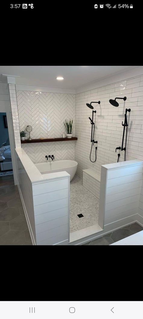 Master Wet Room, Master Ensuite Ideas, Tub Shower Combo Remodel, Shower Bath Combo, Soaking Tub Shower Combo, Small Bathroom With Tub, Beach House Design Ideas, Pink Small Bathroom, Bathroom Tub Shower Combo