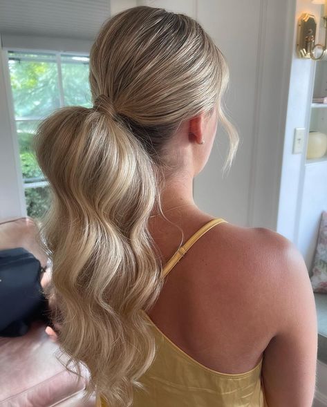 East Coast Wedding Hair & Makeup Team✨ on Instagram: “Want to know the secret to a voluminous pony? 🤭 - Schwarzkopf volumizing powder - Tease tease tease #hairstylist #hairtutorial #updo…” Black Tie Ponytail, Teased Prom Hair, Volume Wedding Hair, Black Tie Hair, Volume Updo, Pageant Hair Updo, Black Tie Hairstyle, Pageant Hair And Makeup, Formal Hairstyles Updo