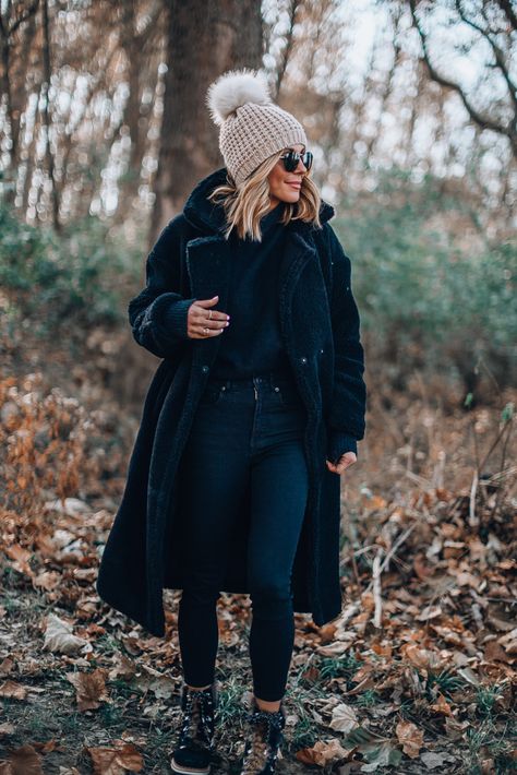 long black cozy coat // high waisted jeans // cute winter hat for her // #winterfashion Women Winter Hat, Winter Hats Women, Winter Hat Outfits For Women, Winter Hat Women, Womens Winter Hat, Womens Winter Hats, Fall Coats For Women, Winter Hat, Winter Hat Outfit