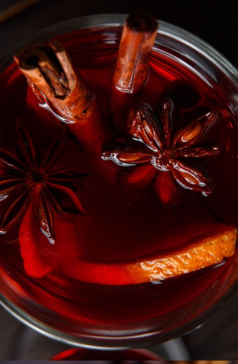 Non Alcoholic Mulled Wine, Cold Weather Drinks, Alcohol Free Wine, Hot Cocktails, Wine Drinking, Grape Juice, Mulled Wine, Wine Drinks, Wine Cooler