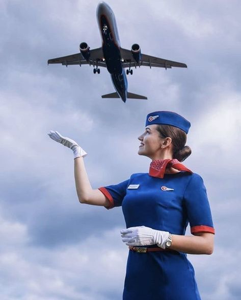 Air Hostess Uniform, Become A Flight Attendant, Cute Tshirt Designs, Aesthetic Profile Picture Cartoon Soft, Stewardess Uniform, Flight Attendant Fashion, Flight Attendant Uniform, Flight Attendant Life, Air Hostess