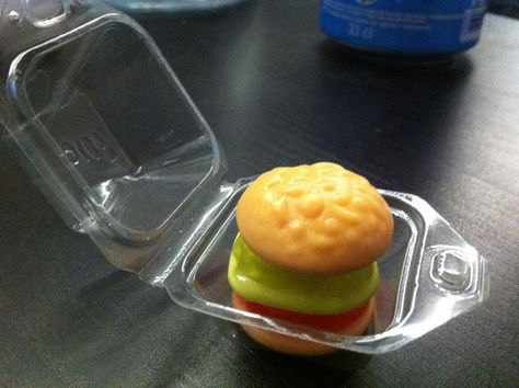 Gummy burger!... My favourite Gummy Burgers, Old Cartoon Network, Old Disney Channel, Old Disney, The Old Days, Old Cartoons, Gummy Candy, The Good Old Days, Good Times