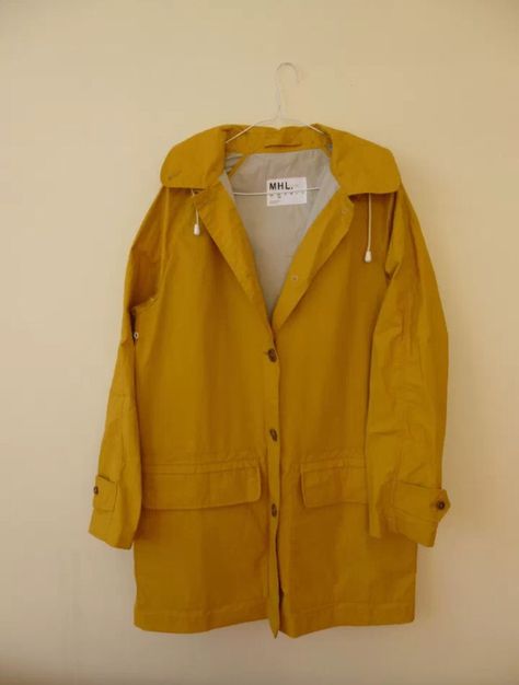 Yellow Rain Coat Aesthetic, Yellow Raincoat Outfit Aesthetic, Raincoat Character Design, Yellow Windbreaker Outfit, Yellow Raincoat Aesthetic, Rain Jacket Aesthetic, Raincoat Aesthetic, Yellow Raincoat Outfit, Yellow Parka