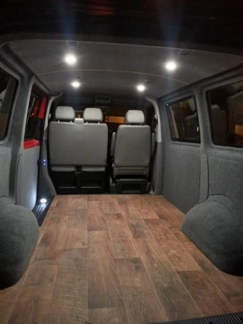 Diy Vw T5 Camper, Vw T4 Interior Ideas, Vw T4 Camper, Vw T5 Camper, Vw Camper Conversions, Astuces Camping-car, Camper Flooring, T4 Camper, T5 Camper