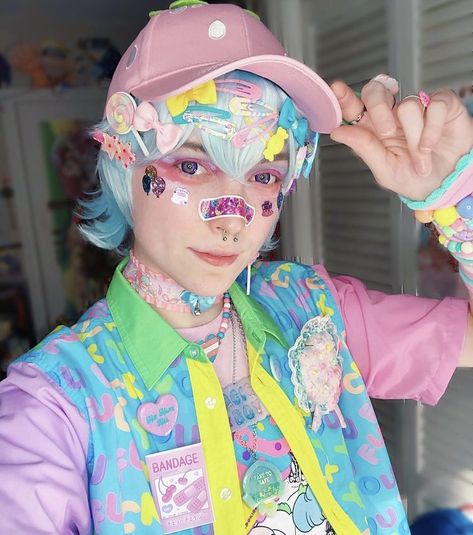 Hyperpop Clothes, Candy Core Outfits, Pastel Punk Outfits Male, Pastel Boy Outfit, Decora Male Fashion, Pastel Punk Outfits, Decora Kei Outfits, Decora Kei Aesthetic, Casual Decora Fashion