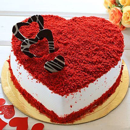 Redvelvet Fresh Cake Butterscotch Cake, Chocolate Dishes, Fresh Cake, Simple Cake Designs, Valentine Cake, Simple Birthday Cake, Types Of Cakes, Cake Designs Birthday, Fresh Cream