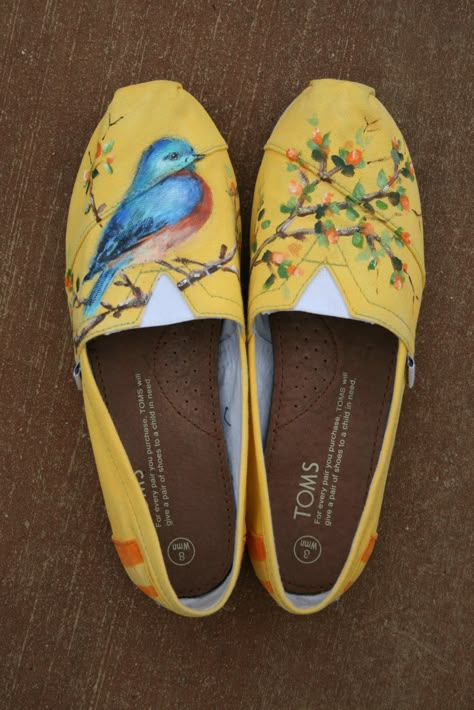 Hand Painted Toms, Painted Toms, Painted Canvas Shoes, Yellow Shoes, Painted Shoes, Mellow Yellow, If The Shoe Fits, I Love Shoes, Shoe Fits