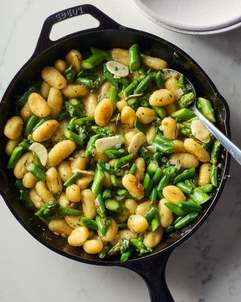 Gnocchi Skillet with Green Beans and Asparagus Recipe | Kitchn Lemon Green Beans, Asparagus Beans, Sweet Potato Gnocchi, Joe Recipe, Slow Cooker Meatballs, Chicken Slow Cooker Recipes, Asparagus Recipe, Frozen Vegetables, Spring Recipes