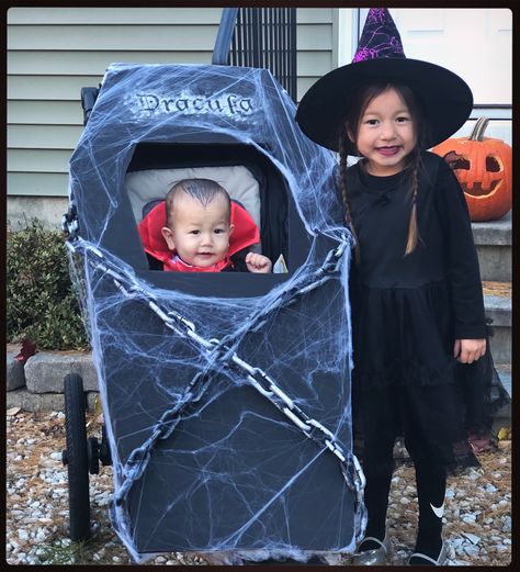 DIY Dracula coffin Dracula Decorations Decorating Ideas, Dracula Family Costume, Dracula Fancy Dress, Dracula Decor, Stroller Halloween Costumes, Dracula Coffin, Stroller Costume, Dracula Costume, Carriage Stroller