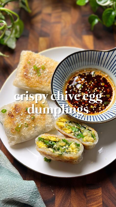 Rice Paper And Egg, Rice Paper Egg Wrap, Rice Paper Eggs, Rice Paper Egg, Crispy Rice Paper Dumplings, Egg Crepes, Egg Pockets, Rice Paper Dumplings, Egg Dumplings