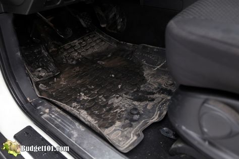 How to Clean Car Floor Mats like a Pro | DIY Car Floor Mat Cleaner Homemade Tire Shine, Homemade Heater, Laundry Sauce, Photos Of Space, Laundry Soap Recipe, Detergent Recipe, Tile Stained, Detergent Laundry, Dog Wheelchair