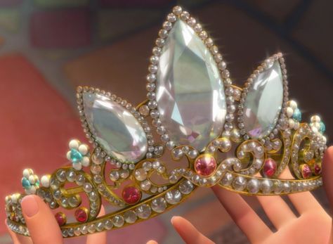 Quince Crown, Rapunzel Crown, Bolo Rapunzel, Tangled Wedding, Rapunzel Cosplay, Lost Princess, Tangled The Series, Crown Aesthetic, Disney Princesses And Princes