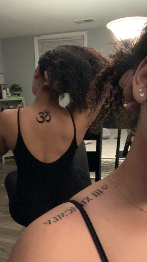 Om Back Tattoo Women, Black Spiritual Tattoos, Om Tattoo Back, Back Tattoo Spiritual, Spiritual Neck Tattoo, Henna Spine Tattoo, Spiritual Spine Tattoos, Spiritual Back Tattoos, Tattoo Ideas Spiritual