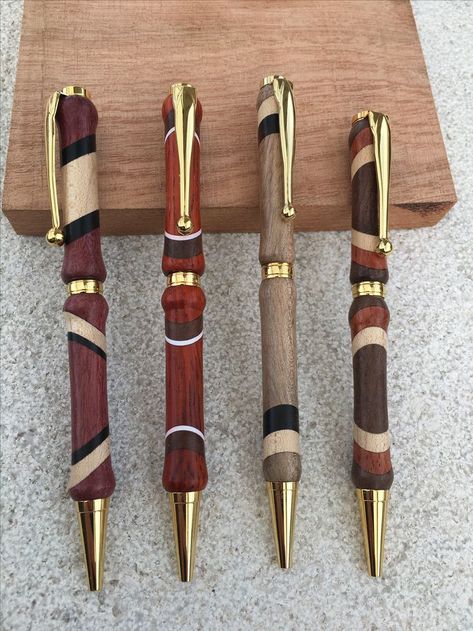 Wood Turning Pens, Wooden Pens, Pen Projects, Pen Ideas, Hand Turned Pens, Pen Making, Simple Wood Carving, Barn Wood Crafts, Pen Collection