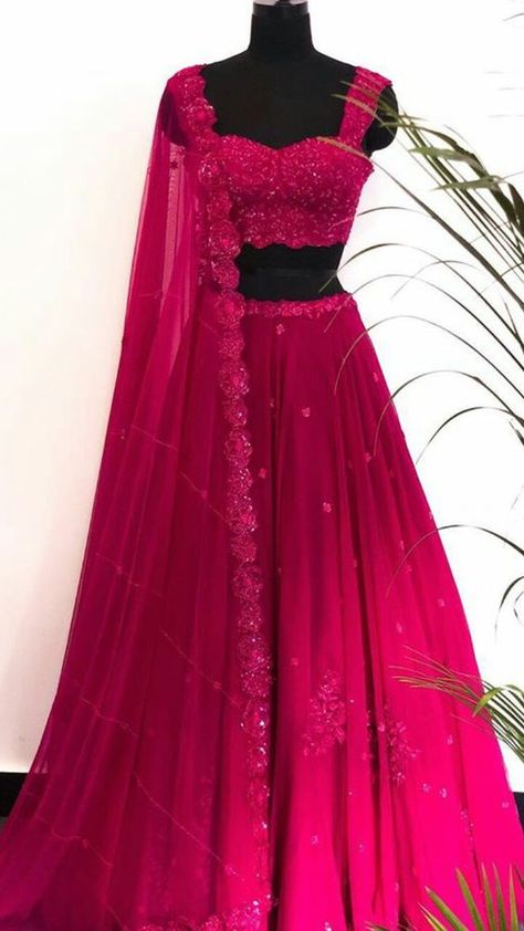 Lehenga For Women Indian Weddings, Fancy Lehenga Party Wear, Lengha Designs Latest, Lehnga Designs Indian Weddings Simple, Lahenga Design Latest, Modern Lehenga, Free Stitching, Lehenga For Women, Pakistani Lehenga