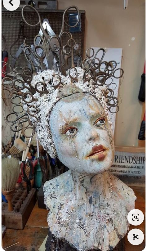 Art Mannequin, Art Altéré, Assemblage Art Dolls, Ceramic Sculpture Figurative, Mannequin Art, Trash Art, Mixed Media Sculpture, Paper Mache Art, Art Dolls Handmade