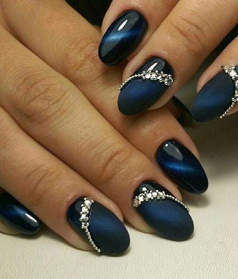 Royal Blue Nails Designs, Blue Wedding Nails, Cobalt Blue Nails, Blue Nail Art Designs, Blue Gel Nails, Royal Blue Nails, Navy Blue Nails, Elegant Nail Art, Indigo Nails