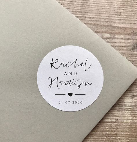 Envelope Seal Sticker, Date Stickers, Personalized Wedding Stickers, Wedding Tools, Confetti Bags, Cricut Wedding, Stickers Wedding, Engagement Favors, Wedding Favor Stickers