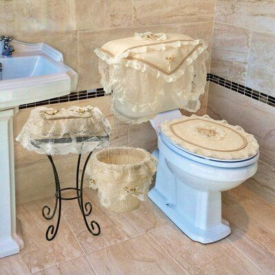 Luxurious Toilet, Toilet Tank Cover, Interior Livingroom, Elongated Toilet Seat, Bathroom Tissue, Bathroom Accessories Sets, Toilet Tank, Bath Mat Sets, Bath Storage