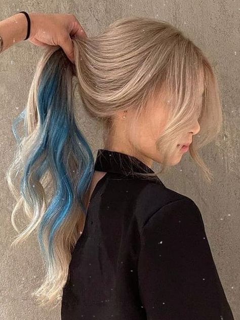 Inspiration Blonde Hair With Blue Highlights, Blue Hair Underneath, Blonde And Blue Hair, Blue Underneath, Hair Dyed Underneath, Blue Hair Highlights, Edgy Hair Color, Two Tone Hair, Pink Blonde Hair