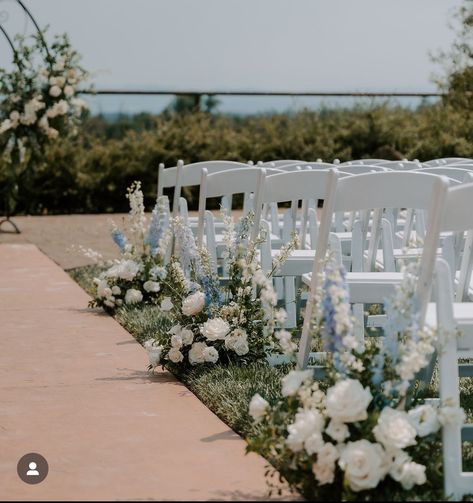 Ceremony Aisle Florals, Wedding Aisle Baby Breathe, White Petals Down Aisle Outdoor Ceremony, White Flowers Down Aisle, White Floral Ceremony Aisle, Floral Lined Ceremony Aisle, Wedding Aisle, Floral Wedding, Wedding Flowers