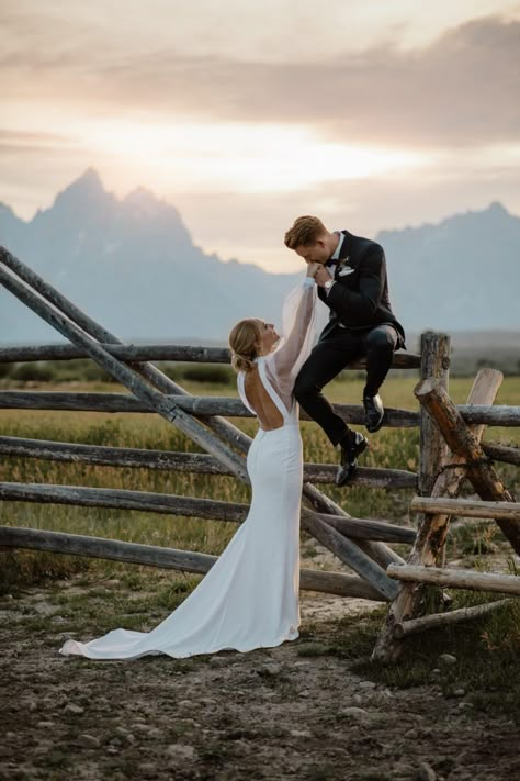 Mountain Wedding Dress, Wyoming Wedding, Wyoming Weddings, Jackson Hole Wedding, Nh Wedding, Jackson Wy, Jackson Wyoming, Jackson Hole Wyoming, National Park Wedding