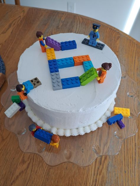 Simple Lego Birthday Cake, Lego Dessert Ideas, The Lego Movie Birthday Party, Lego Pull Apart Cupcakes, Easy Lego Birthday Cake, Easy Lego Cake Ideas, Number 6 Birthday Cake Boys, Lego Cake Ideas Buttercream, Chocolate Lego Cake