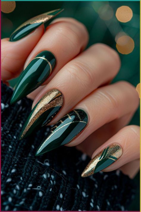 Great Gatsby Nails Designs, Art Deco Nails Designs, Nails With Lines Design, Loki Inspired Nails, Loki Nails, Green Gold Nails, Art Deco Nail Art, Nail Art Vert, Bold Nail Colors