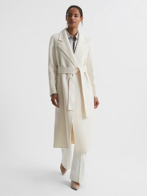 How to Make Your High-Street Pieces Look Expensive | Who What Wear Cream Wool Coat Outfit, Cream Wool Coat, Wide Trousers, Outfit Formulas, Cable Knit Jumper, Car Coat, Belted Coat, Street Look, Coat Outfits