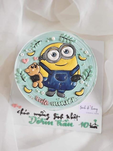 Minion Bento Cake, Minions Cake Ideas, Minion Cake Design, Minion Birthday Cake, Bento Cakes, Minion Birthday Party, Korean Cake, Minion Cake, Funny Birthday Cakes