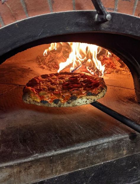 Woodfire Pizza, Wood Fire Pizza, Woodfired Pizza, Best Pizza Dough For Wood Fired Oven, Woodfired Pizza Oven, Wood Oven Pizza, Coal Fired Pizza Oven, Woodfire Pizza Oven Restaurant, Pizza Truck