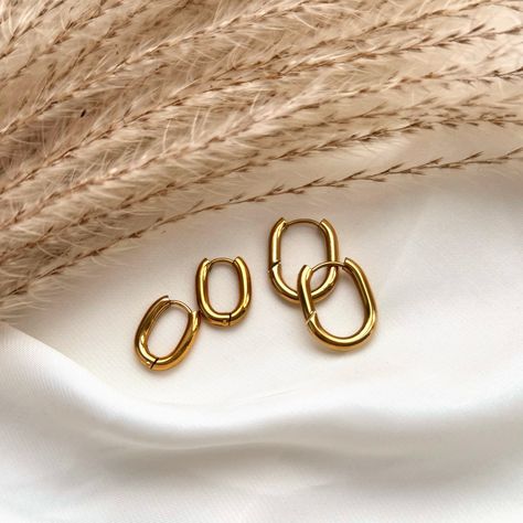 We Love Classic Jewelry 🤍✨ Shop here: www.ij-jewelry.de #smallbusinessowner #womensupportingwomen #jewelry #jewelrybusiness #jewelryaddict #jewelrygram #jewelrylover #schmuck #schmuckliebe #ohrringe #earrings #hoops #goldjewellery #fashionjewelry #fashionstyle #fashiongram #goldearrings #classy #wednesdaymotivation #foryou #smallbusinesssupport Classic Earrings Classy, Xmas Sale, Earrings Hoops, Mini Earrings, Merry Christmas To All, Classic Earrings, Classic Jewelry, Jewelry Business, Women Supporting Women