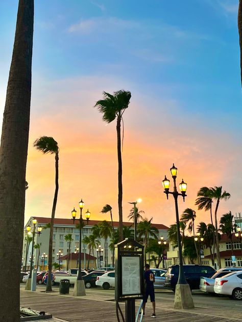 #aruba #fashion #outfitinsp #outfitinspiration #travel #vacation #aesthetic #sunset Aruba Sunset, Aruba Aesthetics, Travel List, Aruba, Aesthetic Pictures, Travel