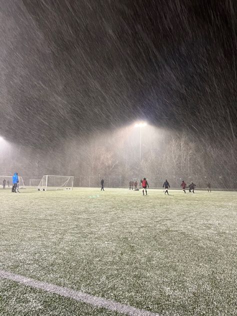 Soccer Tournament Aesthetic, Soccer Backgrounds, Soccer Tournament, Soccer Season, Soccer Inspiration, Football Pitch, Old Memes, Dancing In The Moonlight, Soccer Pictures