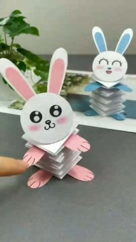 Craft Toys, Cardboard Craft, Creative Kids Crafts, Folding Origami, Seni Dan Kraf, Hand Crafts For Kids, Paper Craft Diy Projects, Diy Paper Crafts Decoration, Diy Crafts For Kids Easy