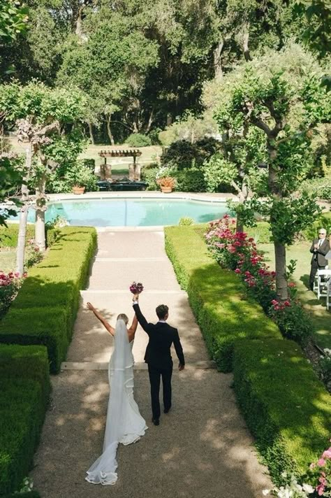 ✨ Our wedding day was pure magic ✨ I feel like the luckiest bride. I walked down the aisle in my classic Hollywood wedding dress, surrounded by luxury florals and love. 💕 Our classic wedding theme with a touch of glam made the day unforgettable. If you want classic wedding ideas, bridal bun inspo, glam bridal makeup looks, and a big dance party reception, tap to see more of our California wine country wedding! | wedding escape photo Classic Hollywood Wedding, Hollywood Wedding Dress, Classic Wedding Theme, Delaney Childs, Classic Wedding Themes, Glam Bridal Makeup, Classic Wedding Ideas, Magical Love, Aesthetic Vogue