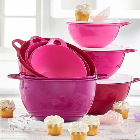 Art Deco Colors, Tupperware Products, Rice Maker, Potluck Salad, Tupperware Bowls, Tupperware Recipes, Produce Storage, Pink Tools, Pink Dishes