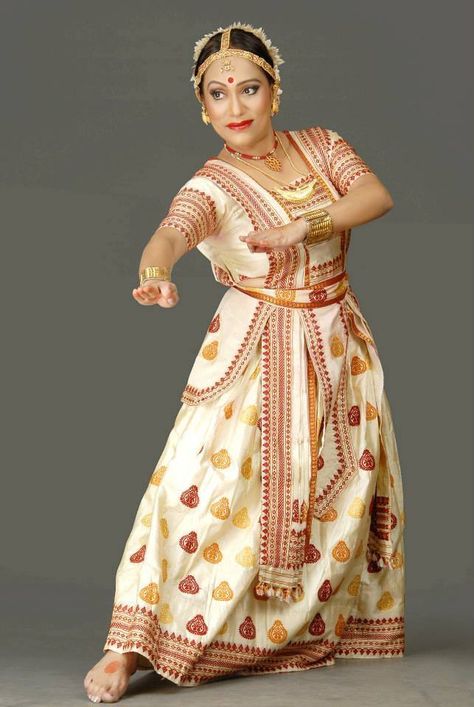 Satriya Dance, Sattriya Dance, Dance Classical, Indian Classical Dancer, Dance Of India, Dance Forms, Amazing India, Indian Classical Dance, Classical Dance